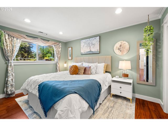 3985 Sw 102ND Ave, Beaverton, OR 97005