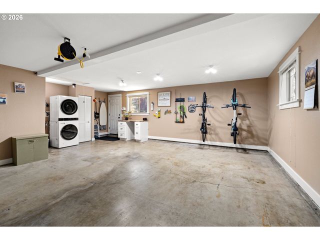 3985 Sw 102ND Ave, Beaverton, OR 97005