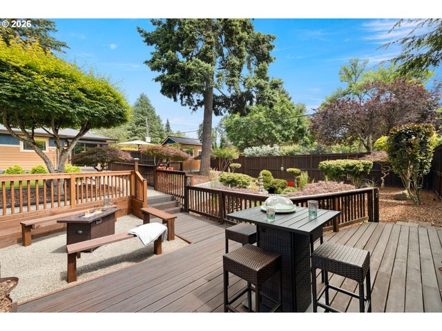 3985 Sw 102ND Ave, Beaverton, OR 97005