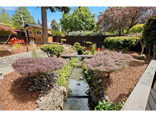3985 Sw 102ND Ave, Beaverton, OR 97005