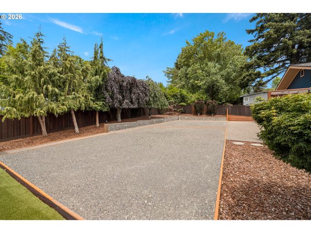 3985 Sw 102ND Ave, Beaverton, OR 97005