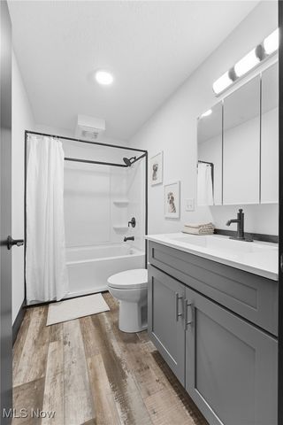 2632 Peach Lane, Wooster, OH 44691