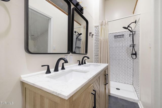 704 Stuffle Street, Kingsport, TN 37660