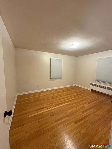 7 Rourke Avenue, Southington, CT 06489