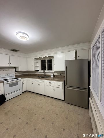 7 Rourke Avenue, Southington, CT 06489