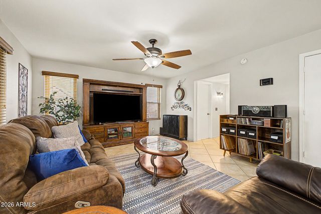 6612 N 90TH Avenue, Glendale, AZ 85305