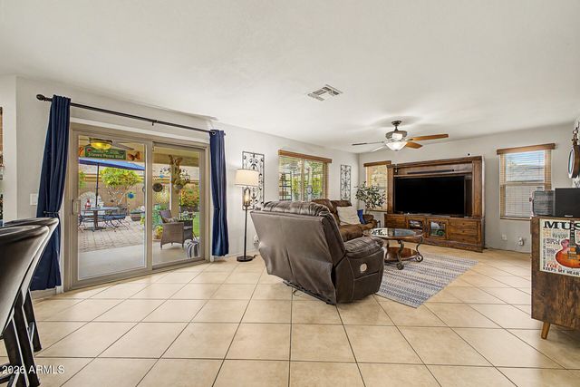 6612 N 90TH Avenue, Glendale, AZ 85305
