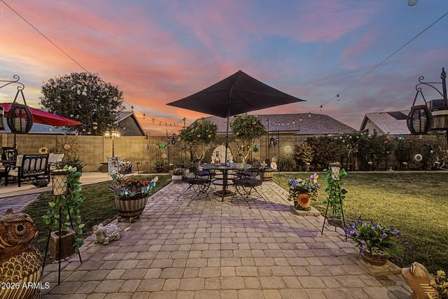 6612 N 90TH Avenue, Glendale, AZ 85305
