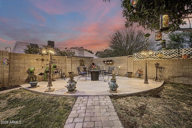 6612 N 90TH Avenue, Glendale, AZ 85305
