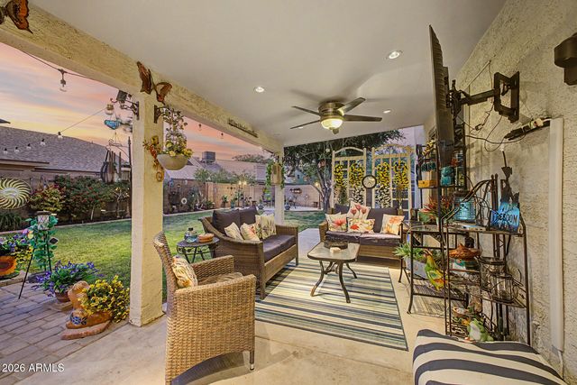 6612 N 90TH Avenue, Glendale, AZ 85305