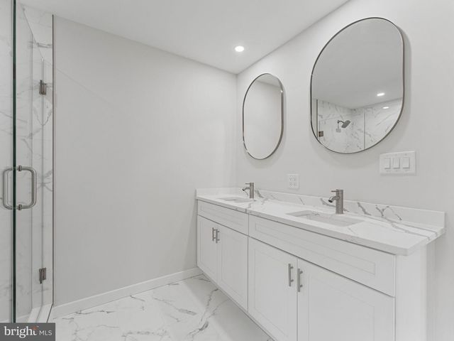 427 ALMONESSON RD, Blackwood, NJ 08012