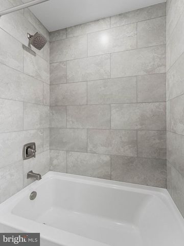 427 ALMONESSON RD, Blackwood, NJ 08012