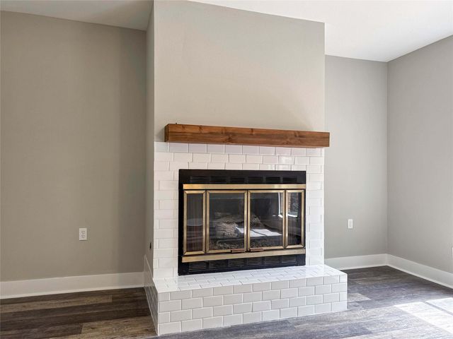 4208 Pine Shadows Street, Dickinson, TX 77539