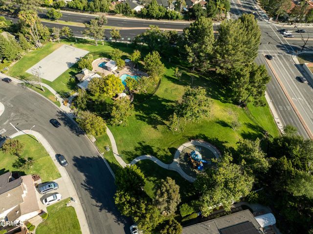 2596 Rikkard Drive, Thousand Oaks, CA 91362