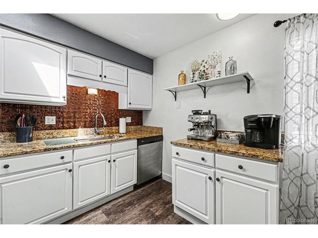 3355 S Flower St 60, Lakewood, CO 80227