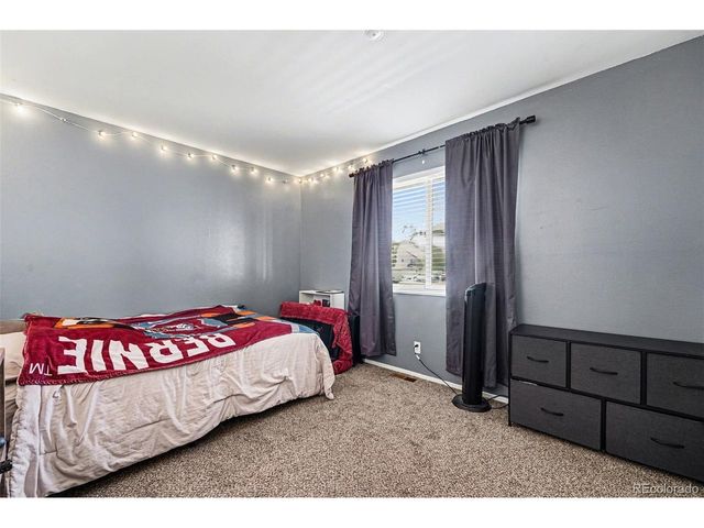 3355 S Flower St 60, Lakewood, CO 80227