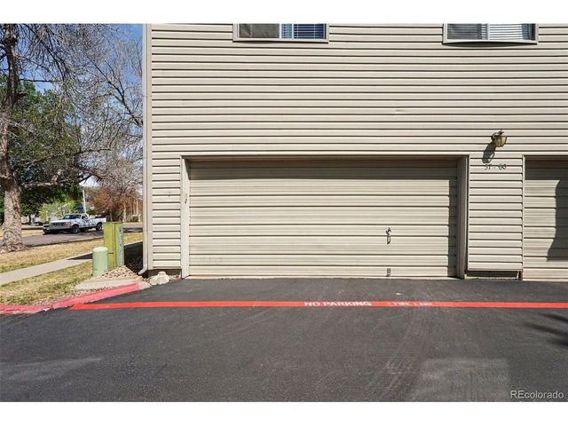 3355 S Flower St 60, Lakewood, CO 80227
