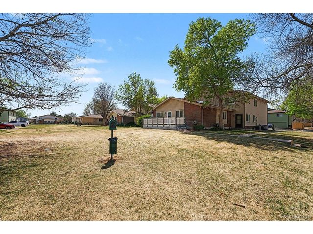 3355 S Flower St 60, Lakewood, CO 80227