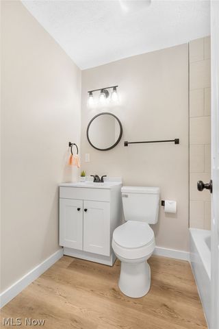 8304 Cedar Road, Chesterland, OH 44026