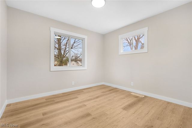 8304 Cedar Road, Chesterland, OH 44026