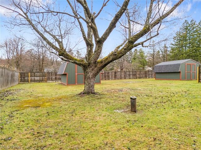 8304 Cedar Road, Chesterland, OH 44026