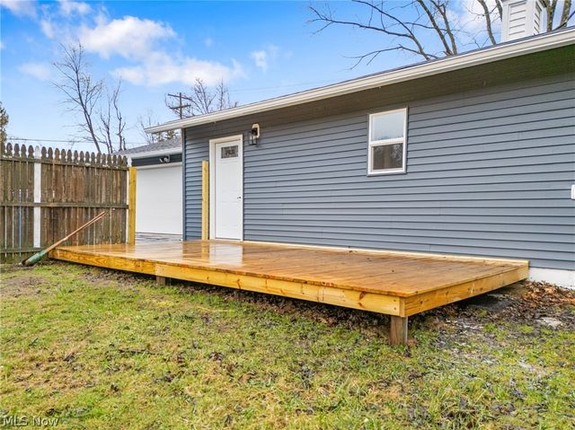 8304 Cedar Road, Chesterland, OH 44026