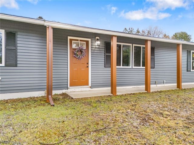 8304 Cedar Road, Chesterland, OH 44026