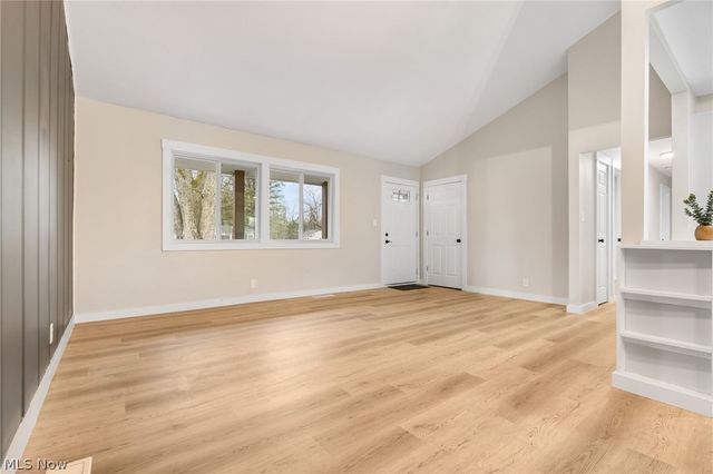 8304 Cedar Road, Chesterland, OH 44026