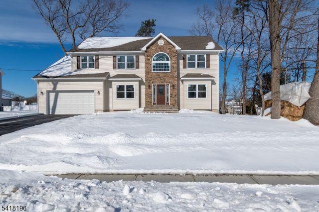 38 Avenue I, Monroe Twp., NJ 08831