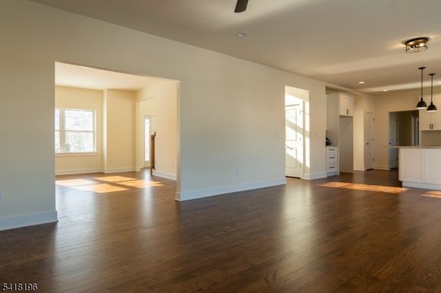 38 Avenue I, Monroe Twp., NJ 08831