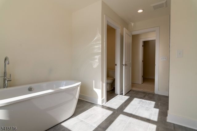 38 Avenue I, Monroe Twp., NJ 08831