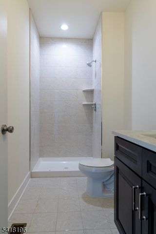 38 Avenue I, Monroe Twp., NJ 08831