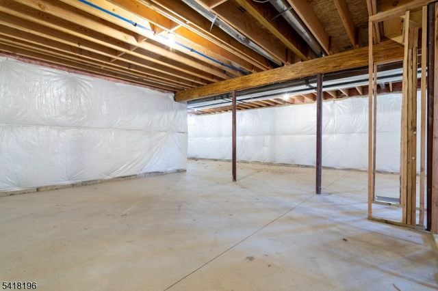 38 Avenue I, Monroe Twp., NJ 08831