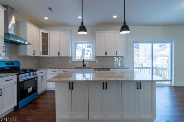 38 Avenue I, Monroe Twp., NJ 08831