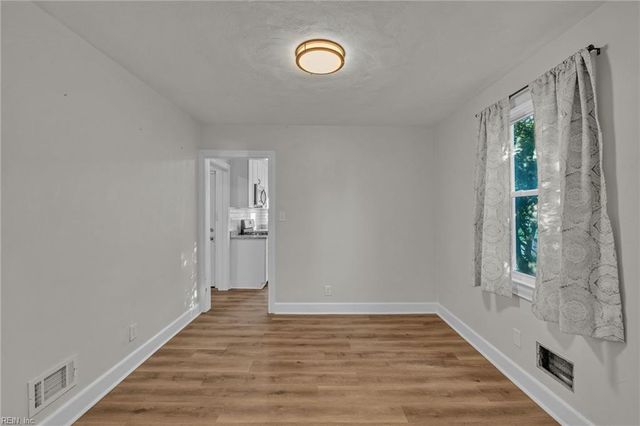 62 Bainbridge AVE, Portsmouth, VA 23702