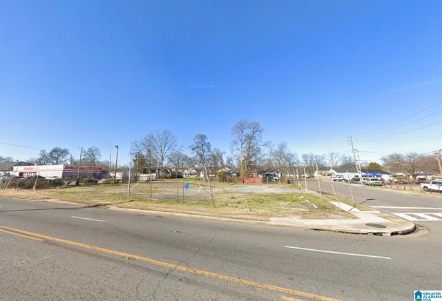 700 3RD AVENUE W, Birmingham, AL 35204