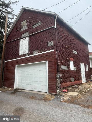 214 E WASHINGTON ST, Chambersburg, PA 17201