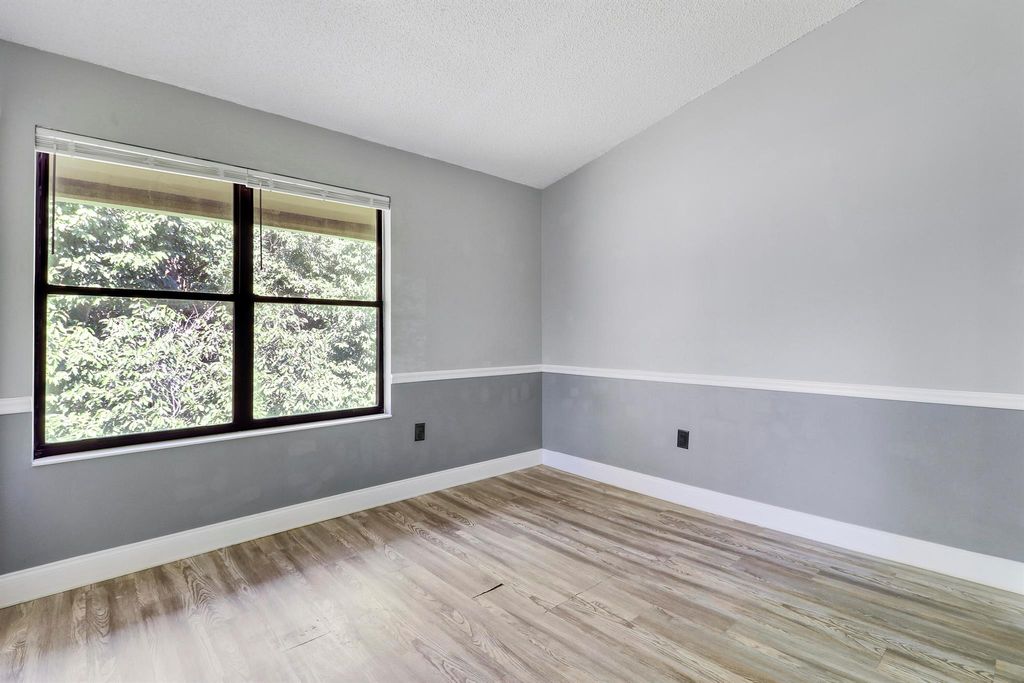 Image 26 of property listing at 13095 Belhaven Court 8, Wellington, FL 33414