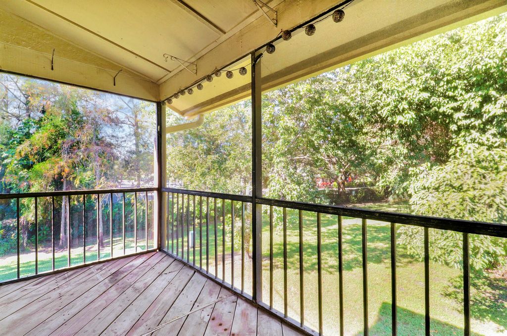 Image 27 of property listing at 13095 Belhaven Court 8, Wellington, FL 33414