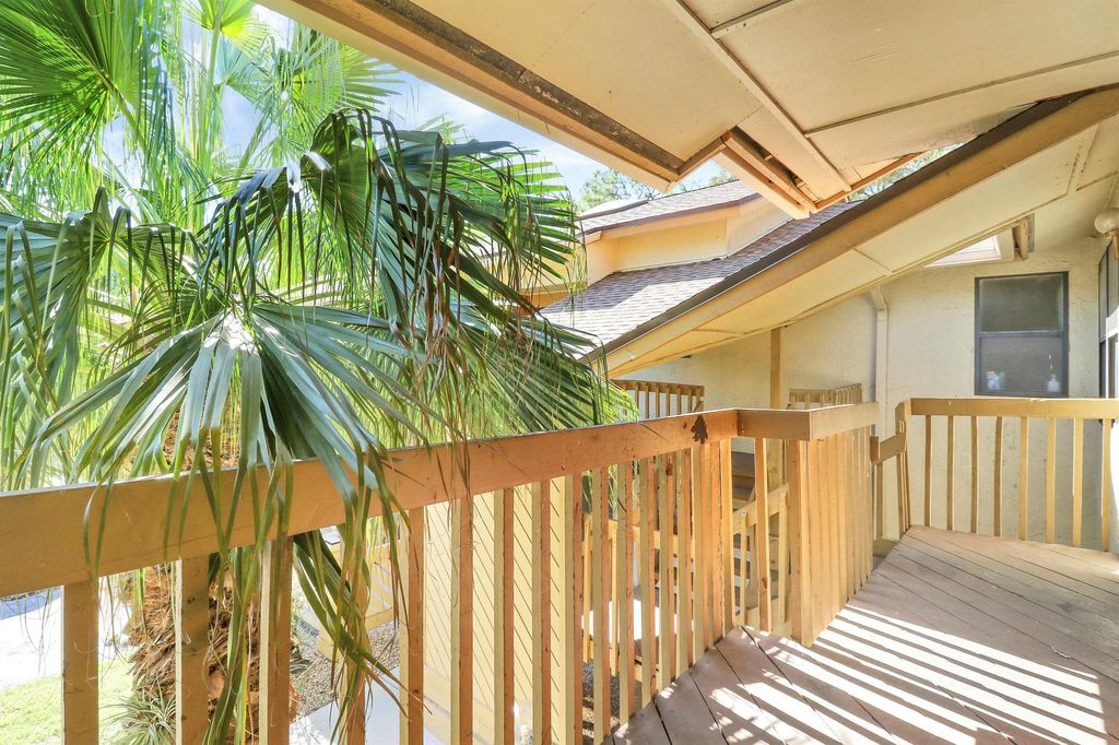 Image 29 of property listing at 13095 Belhaven Court 8, Wellington, FL 33414