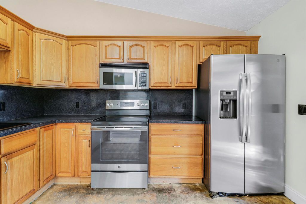 Image 8 of property listing at 13095 Belhaven Court 8, Wellington, FL 33414