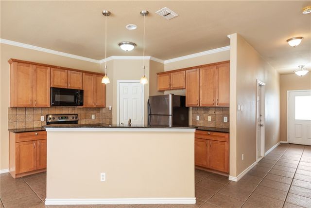 14878 Granada Dr 203, Corpus Christi, TX 78418