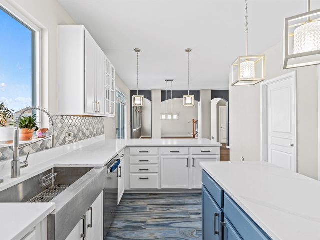 1140 Hyde Park, Crown Point, IN 46307