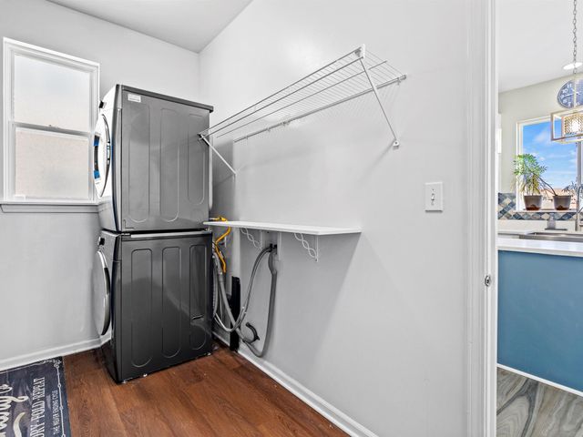 1140 Hyde Park, Crown Point, IN 46307