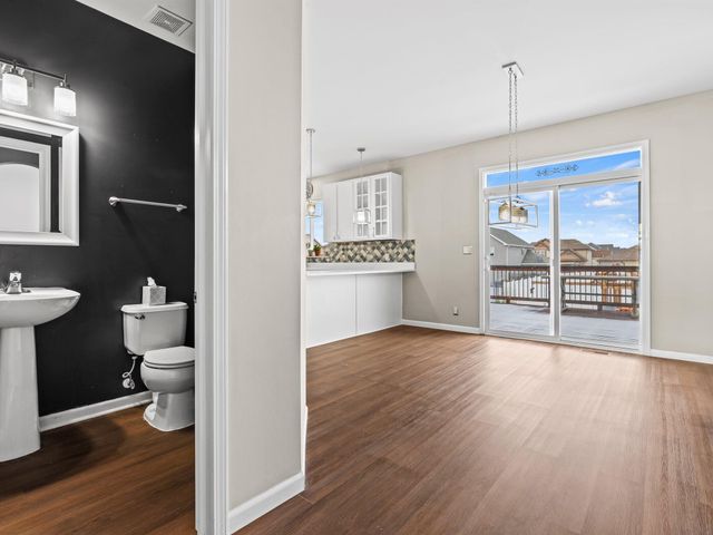 1140 Hyde Park, Crown Point, IN 46307