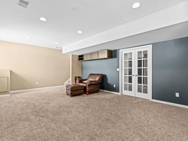 1140 Hyde Park, Crown Point, IN 46307