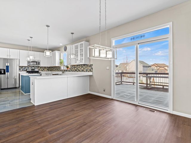 1140 Hyde Park, Crown Point, IN 46307