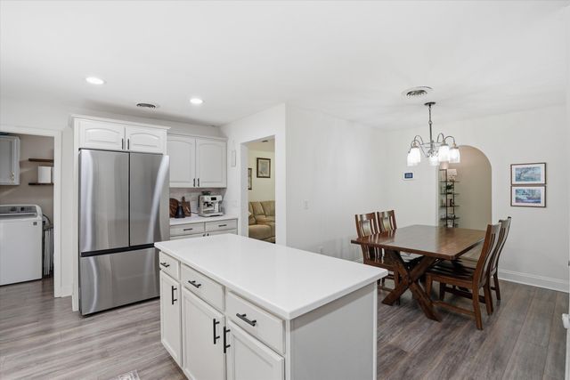 403 Forest Circle, Summerville, SC 29483