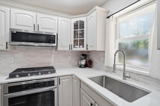403 Forest Circle, Summerville, SC 29483