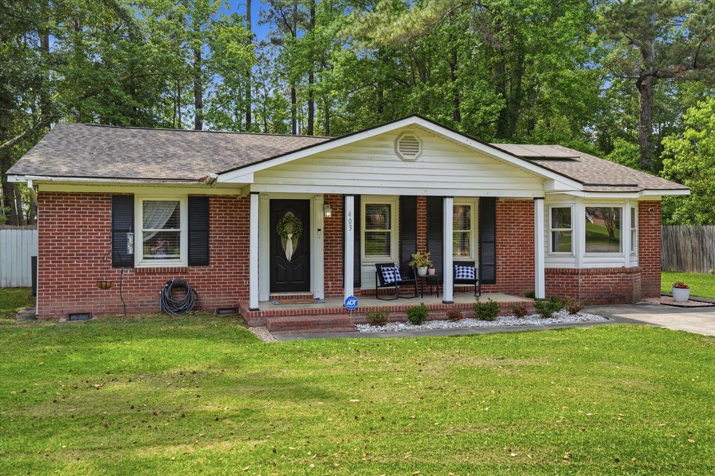 403 Forest Circle, Summerville, SC 29483
